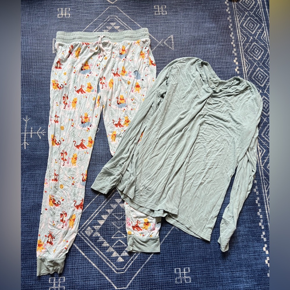 Little Sleepies women size medium original Winnie the Pooh print